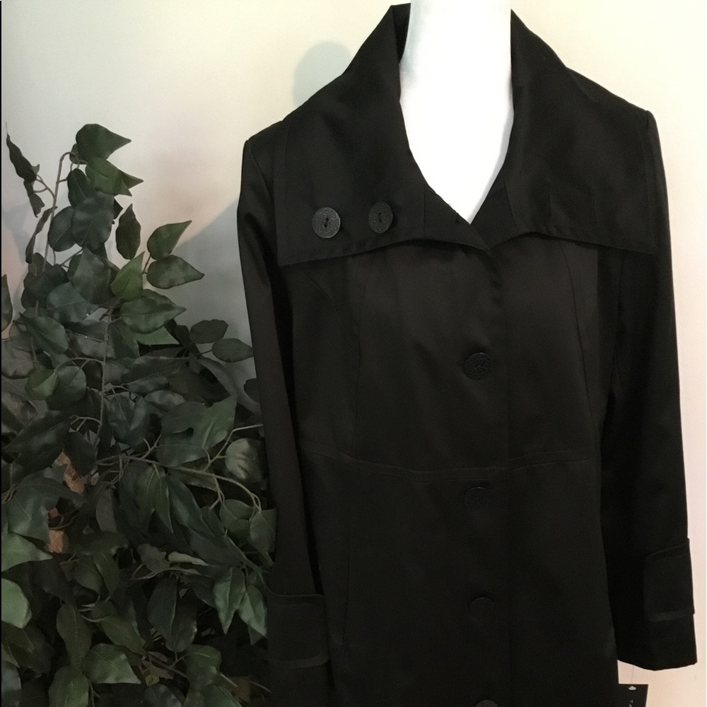 NWT Tahari all weather coat.